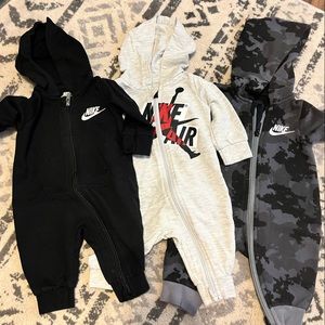 0-3 month Nike bundle